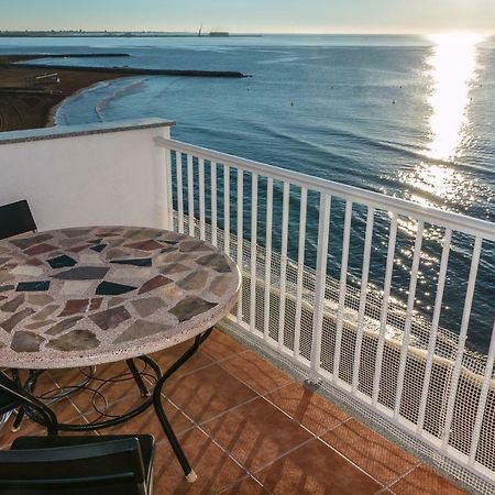 Apartamento En Primera Linea De Mar Sant Carlos de la Ràpita Екстериор снимка