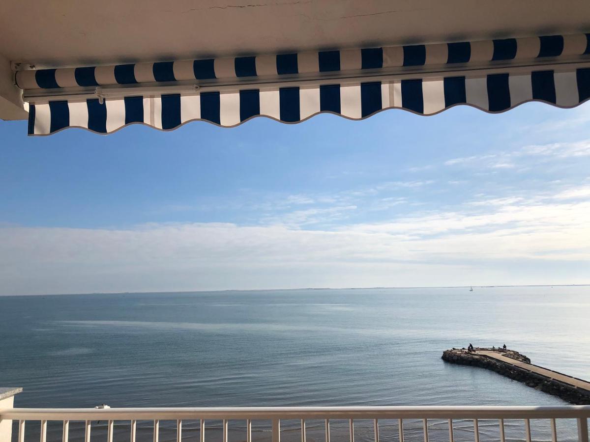 Apartamento En Primera Linea De Mar Sant Carlos de la Ràpita Екстериор снимка